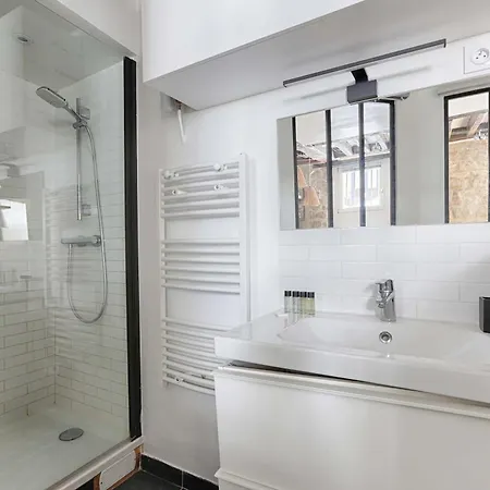 Parisian Atypic Close To Place Bastille